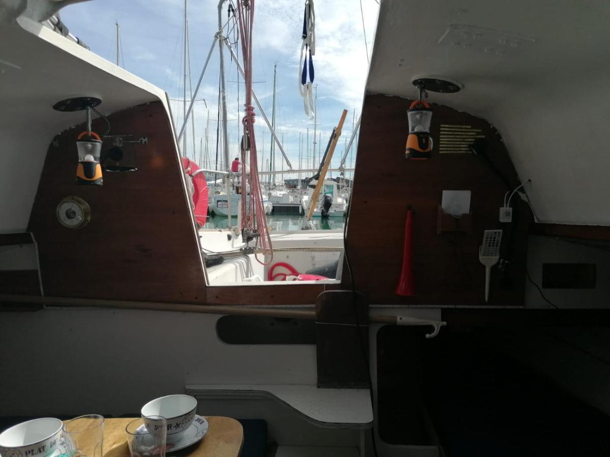Voilier Hotel A Quai Evasion V La Rochelle  Ngoại thất bức ảnh